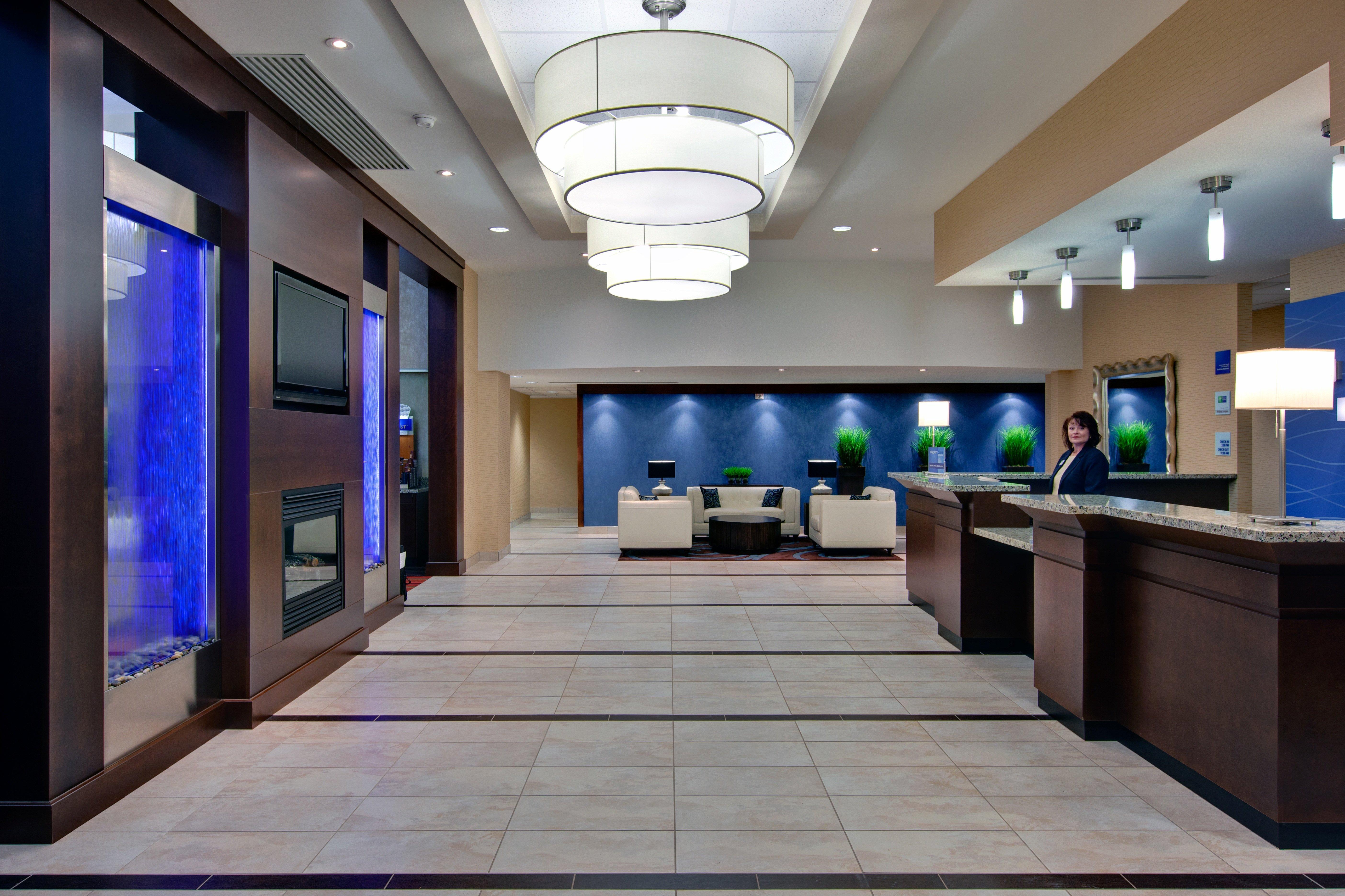 Holiday Inn Express Hotel & Suites Chatham South By Ihg Exteriér fotografie