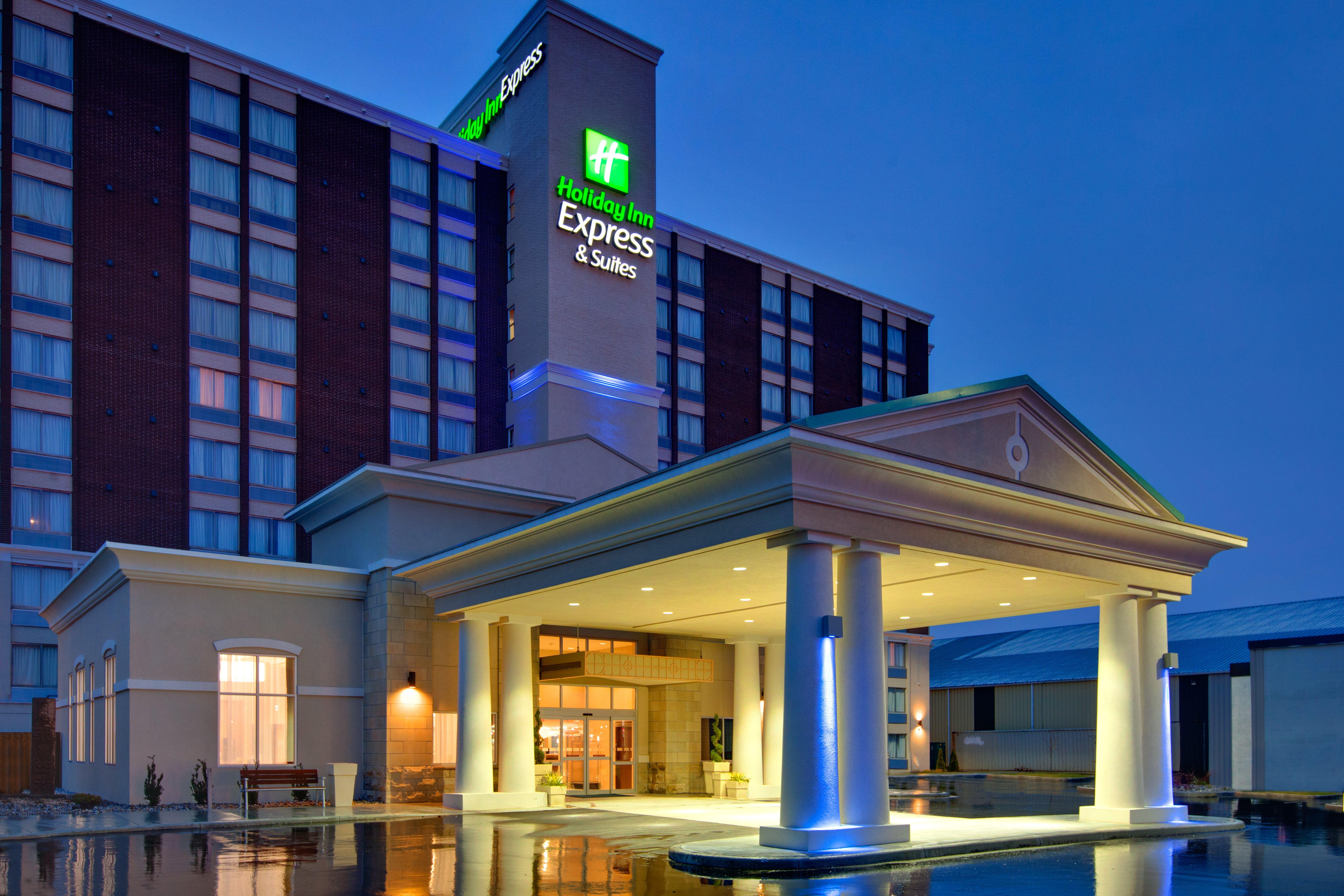 Holiday Inn Express Hotel & Suites Chatham South By Ihg Exteriér fotografie