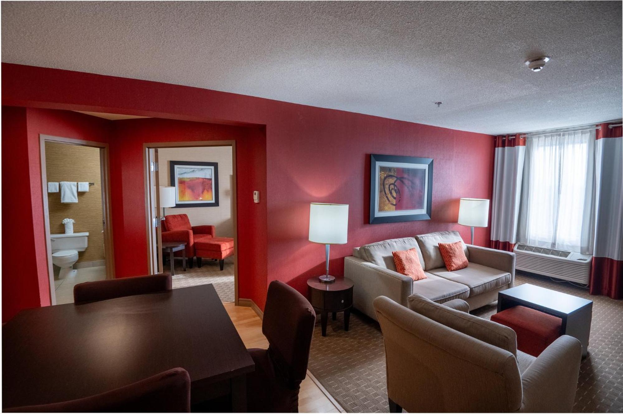 Holiday Inn Express Hotel & Suites Chatham South By Ihg Exteriér fotografie